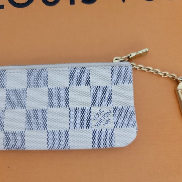 ❌❌SOLD ❌❌ Louis Vuitton Key Pouch Damier Azur - Picture 4 of 10